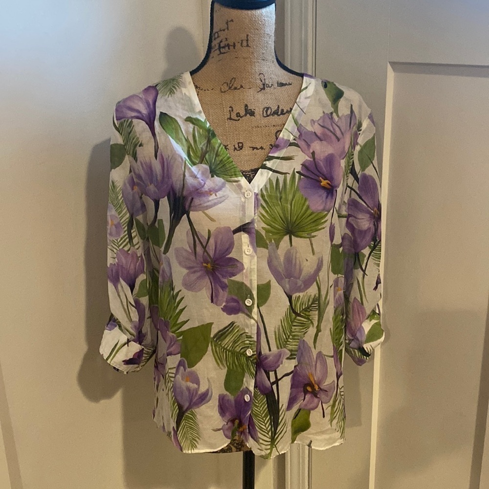 Petite Alice + Olivia Button Down Top Size Small